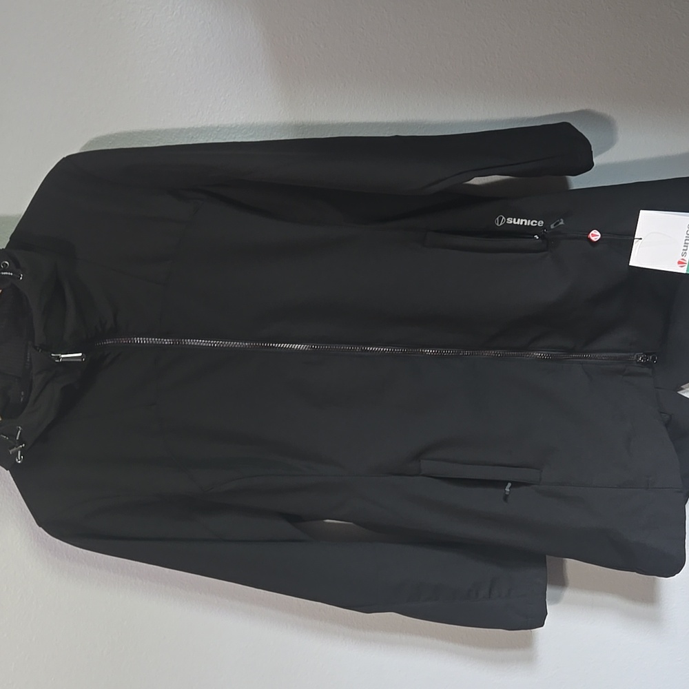Sunice Black Softshell Jacket In Size Large - Picture 3 of 11